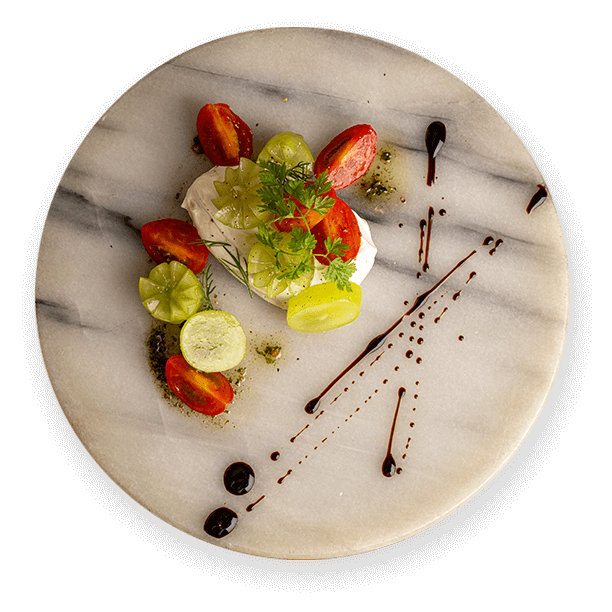 自家製チーズのカプレーゼ